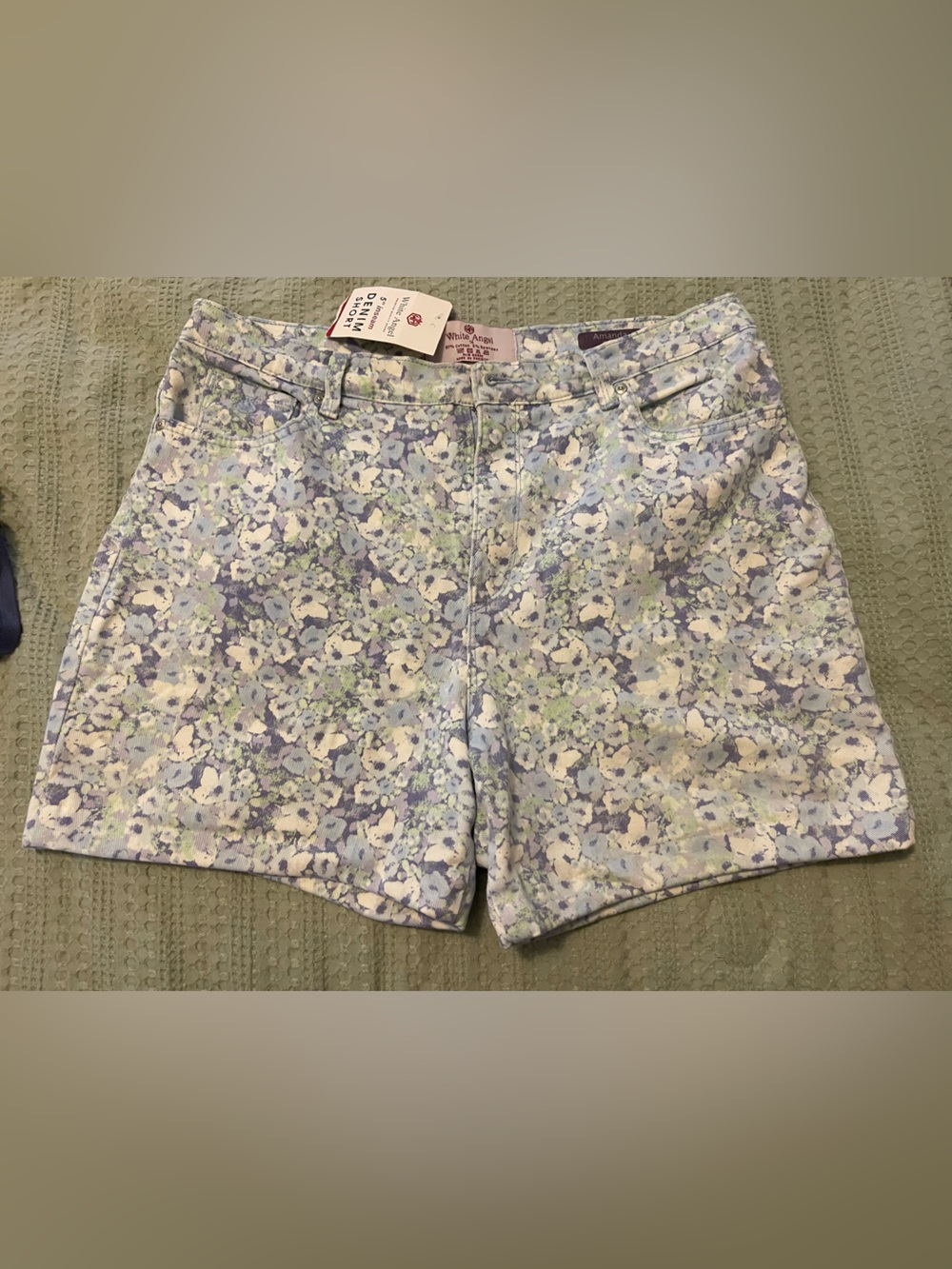 Floral Cotton Blend Women's Shorts in Light Blue floral print. White Angel sz 14